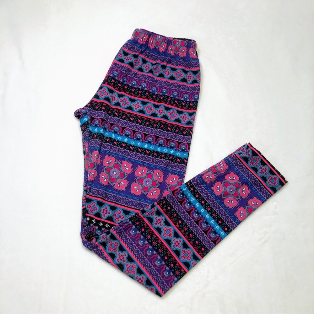 No Boundaries Print Leggings Pink & Purple